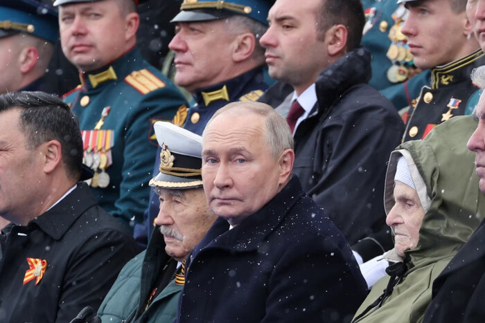 Парады в России: Взгляд изнутри на участников и оружие