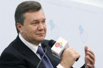 Перший рік Януковича