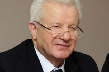 Олександр Мороз: Яценюк у своїх думках вже Президент