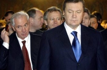 Янукович отбирает у Азарова Кабмин (ДОКУМЕНТ)