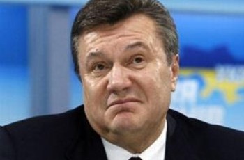 Янукович грає в Хічкока