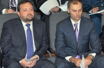 Наследие «семейных»  министров. Что тянет Арбузова и Клименко в Украину?