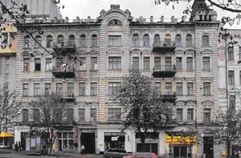 Реконструкцією обваленого будинку на Хмельницького займався міністр Азарова, якого не посадили за розкрадання (додано)