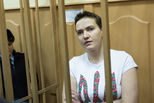 Порошенко розповів засекречені подробиці звільнення Савченко 