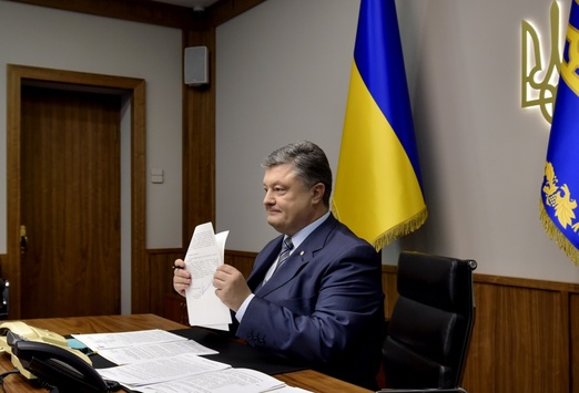 Порошенко підписав закон про 3 млрд грн на відновлення Донбасу 