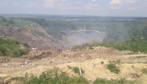 На Львівщині загорілось ще одне сміттєзвалище