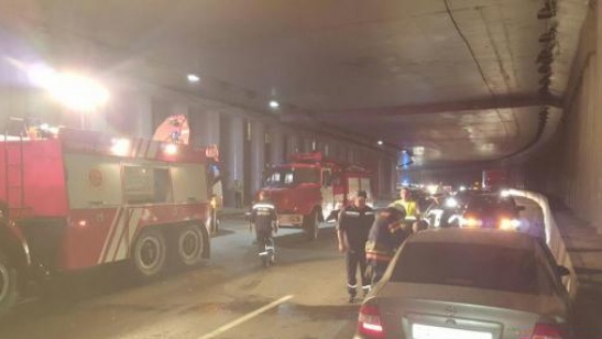 У Києві в ДТП потрапив автомобіль посольства Азербайджану і ще три автівки