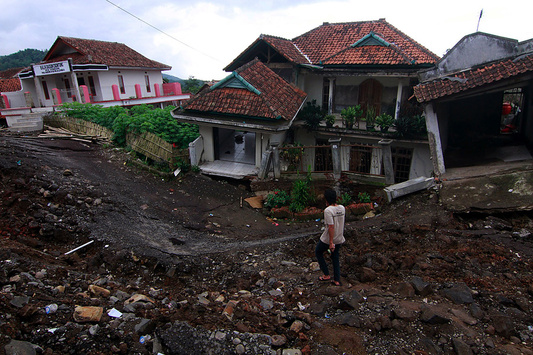 Повені в Індонезії забрали життя 24 осіб