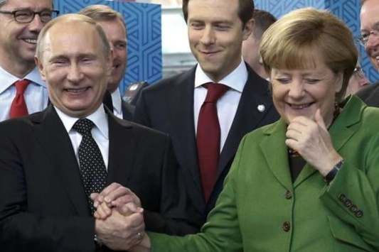 Меркель збирається зустрітися з Путіним до саміту НАТО - ЗМІ