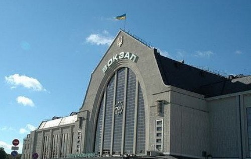 Вночі невідомий «замінував» залізничний вокзал Києва