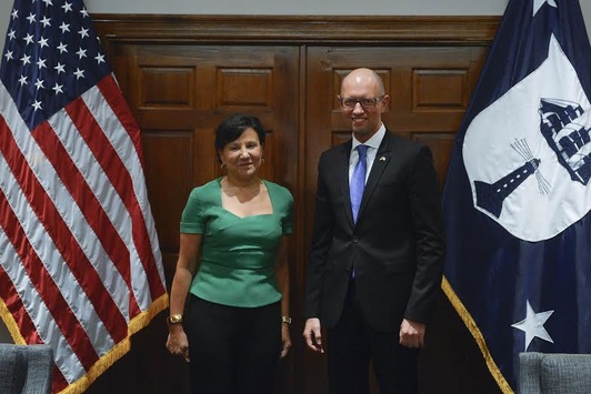 Яценюк у Вашингтоні зустрівся з міністрами торгівлі та фінансів США