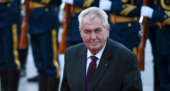 Президент Чехії закликає провести референдум про членство в ЄС і в НАТО