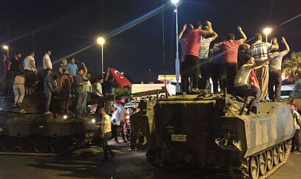 Спроба перевороту в Туреччині: 90 загиблих, більше тисячі поранених