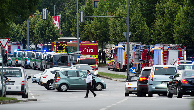 Стрілянина в Мюнхені: 10 загиблих, 20 поранених, злочинець убитий