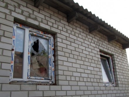 Бойовики обстріляли житлові будинки в Авдіївці