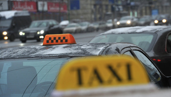 В уряді оголосили війну нелегальним таксі у Києві