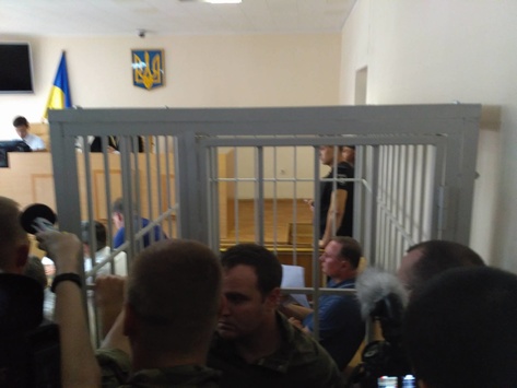 Прокурори просять тримати Єфремова під вартою, аби він не домовився зі спільниками