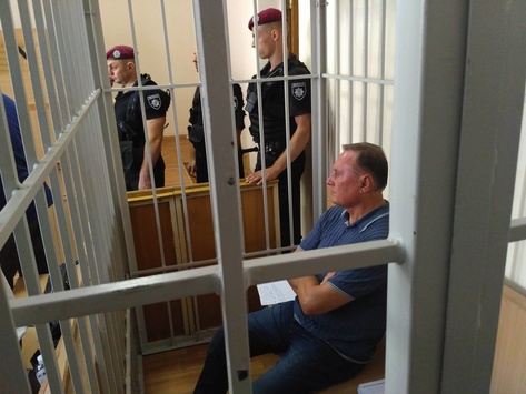 Суд залишив Єфремова під вартою на два місяці