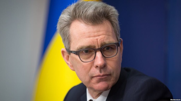 Пайєтт шкодує, що не почав раніше підштовхувати Україну до боротьби з корупцією