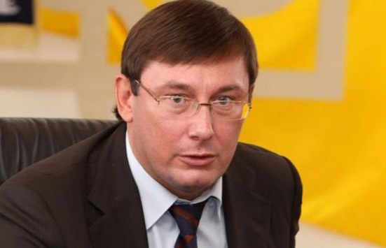 Луценко визнав психологічний тиск на працівників НАБУ