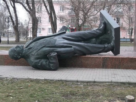 В Україні демонтовано понад 1,2 тис. пам'ятників Леніну, - Порошенко