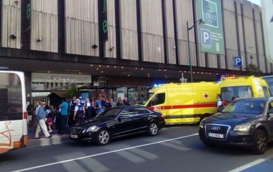 У Брюсселі жінка напала з ножем на пасажирів автобуса, є поранені