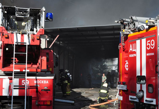 Страшна пожежа на складі в Москві: загинуло мінімум 17 осіб