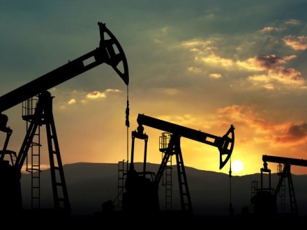 Ціни на нафту впали майже до $49