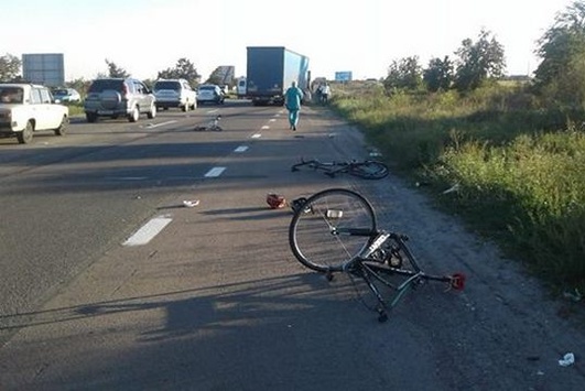 Водій, який збив велосипедистів під Броварами, заснув за кермом
