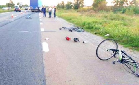 Водію фури, який збив велосипедистів під Броварами, оголосять підозру