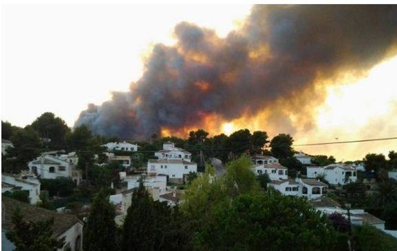 В Іспанії горять ліси, сотні людей евакуйовано