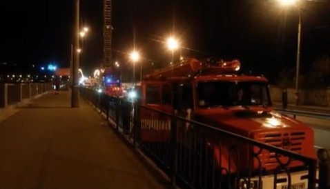 Рятувальники ліквідували пожежу на Подільсько-Воскресенському мосту