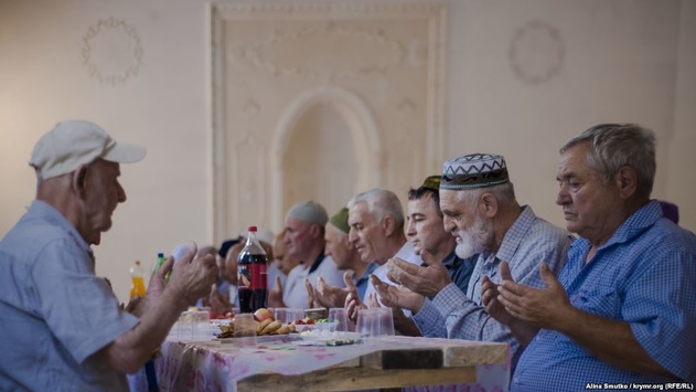 Як кримські татари святкують Курбан-байрам на окупованому півосторові