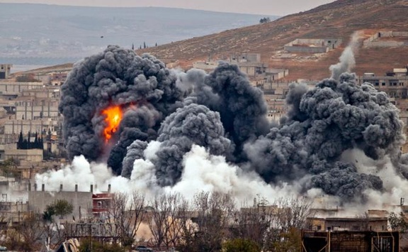 Військові літаки атакували гуманітарний конвой у Сирії