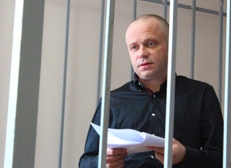 Екс-прокурор, який на смерть збив підлітка, вийшов на волю за «законом Савченко»