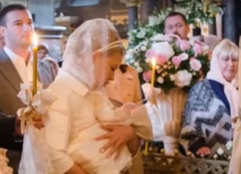Як Тимошенко хрестила онуку