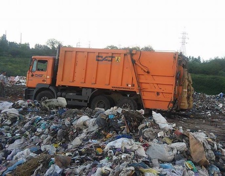 Львівське сміття продовжують потайки возити на Дніпропетровщину - активісти