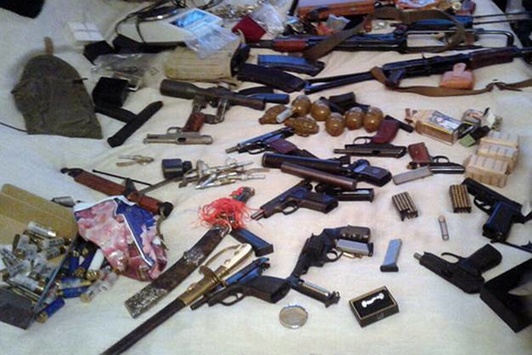 В Києві поліція вилучила в квартирного злодія арсенал зброї
