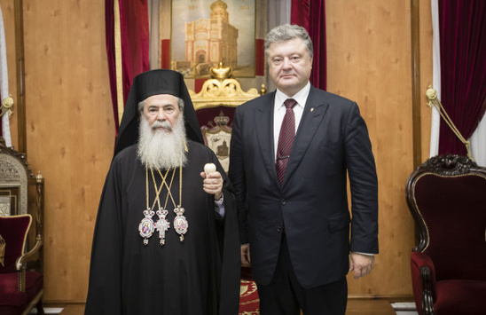 Патріарх Єрусалима молиться за мир в Україні