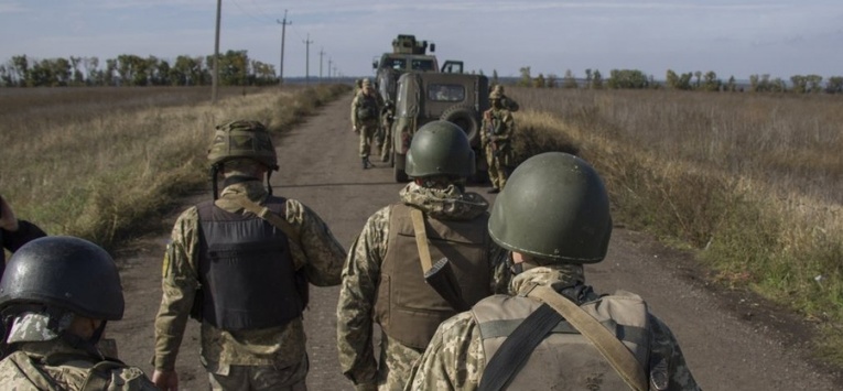 Українські війська поки що не відводитимуть сили у Станиці Луганській