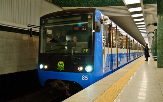 У Києві відновили рух червоної гілки метро