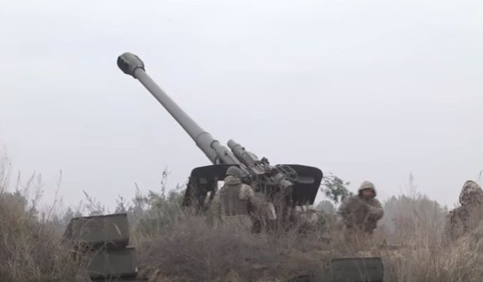 Як навчаються артилеристи: потужне відео гарматних залпів