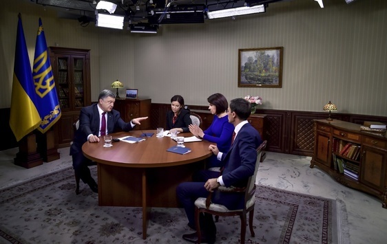 Повна версія інтерв'ю Президента українським телеканалам
