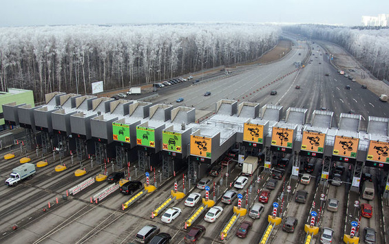 В уряді розповіли, коли в Україні з’являться платні дороги