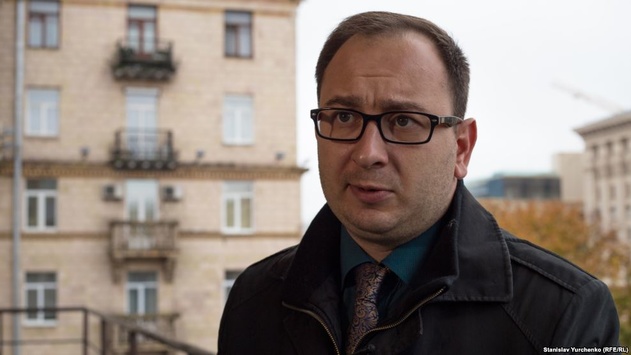 ФСБ в окупованому Криму розпочала полювання на відомого адвоката