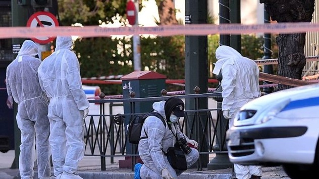 В Афінах невідомі на мотоциклі кинули гранату в посольство Франції