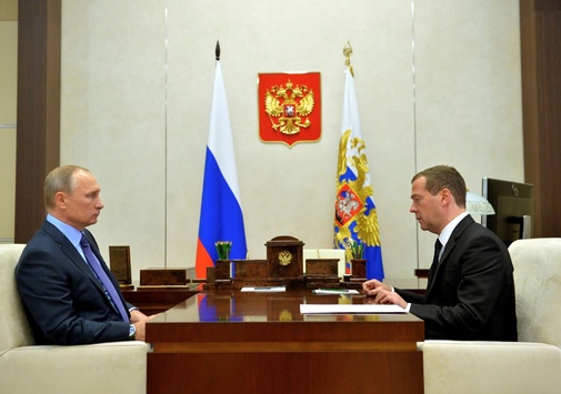 Медведєв обговорив з Путіним затримання міністра економрозвитку 