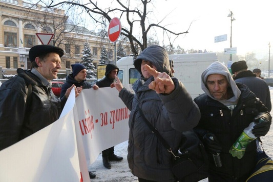 Сп’янілих учасників мітингу на підтримку Гонтаревої затримала поліція