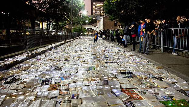 У Канаді створили неймовірну річку з книг. Фотогалерея