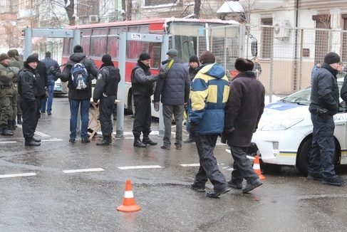 Акції в центрі Києва: поліція виставила 12 КП з металодетекторами